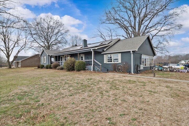 Property Photo:  148 Virginia Avenue  SC 29341 