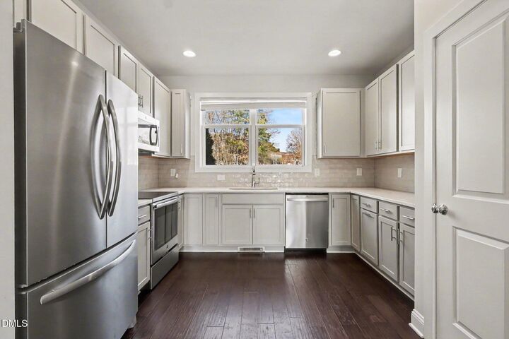 Property Photo:  1211 Capability Drive 102  NC 27606 