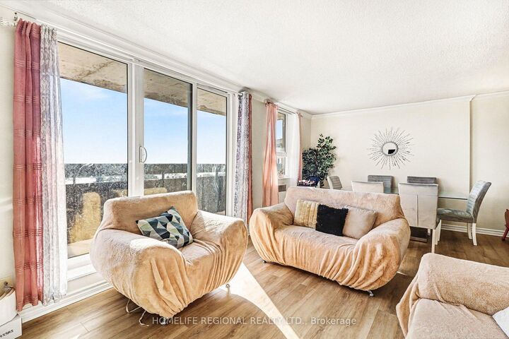 Property Photo: 2000 Jasmine Crescent 1403 ON K1J 8K4