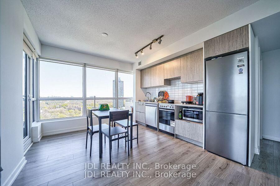 Property Photo: 395 Bloor Street E 1608 ON M4W 0B4