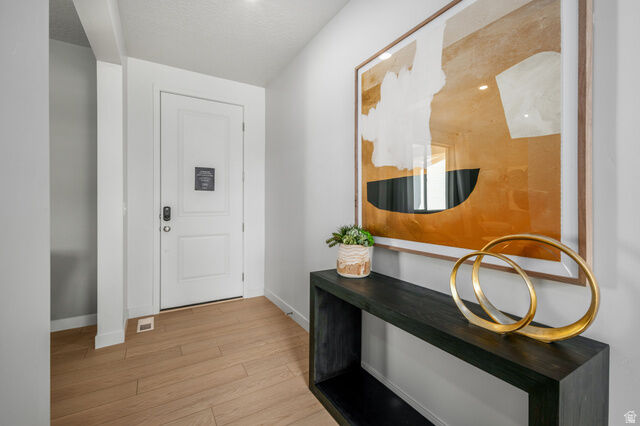 Property Photo:  2079 E Chickadee Dr 4115  UT 84005 