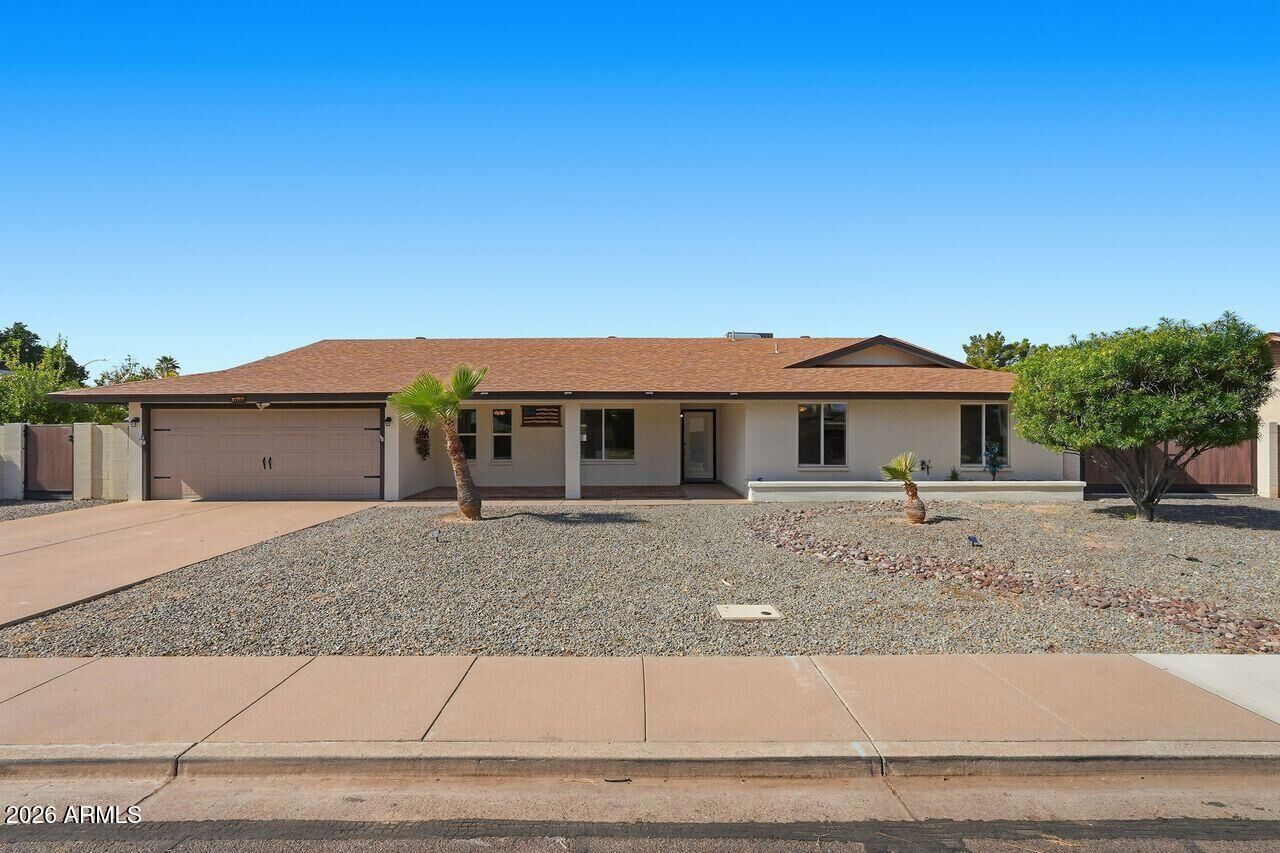 Property Photo:  748 N 22nd Street  AZ 85213 