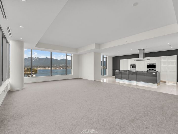 Property Photo: 277 Thurlow Street 1301 BC V6C 0C1