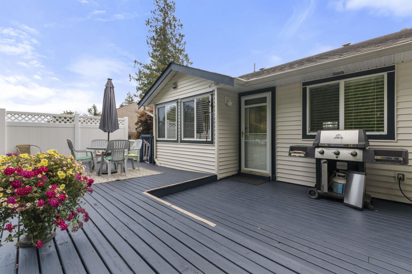 Property Photo: 36135 Marshall Road BC V3G 2W9