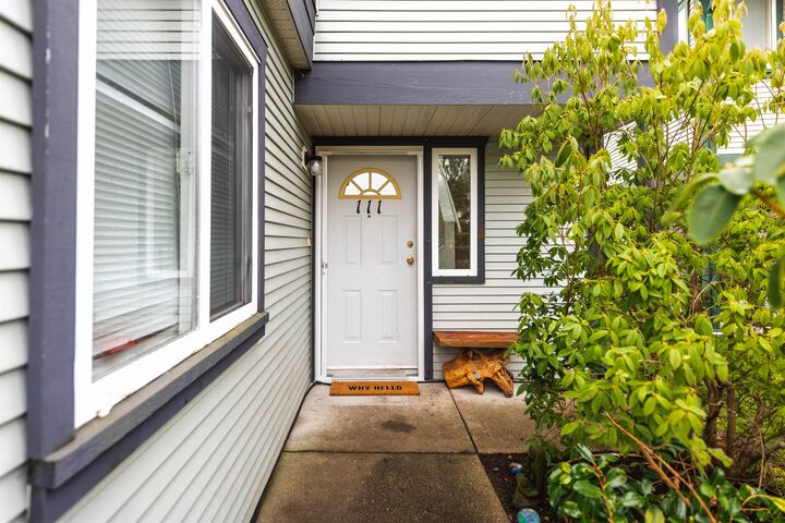 Property Photo: 5711 Ebbtide Street 111 BC V7Z 0J5