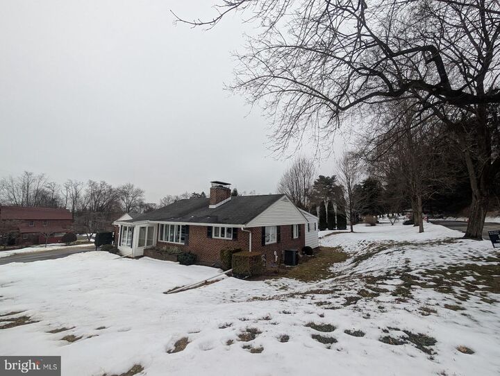 Property Photo:  910 Fourth Street  PA 17070 