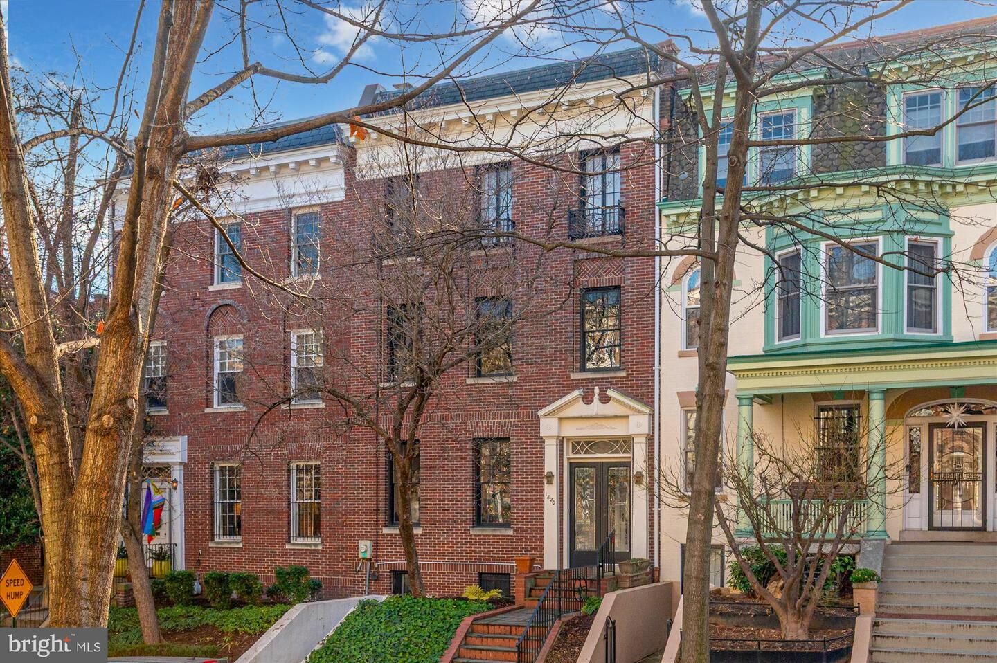 Property Photo:  1820 Wyoming Avenue NW  DC 20009 