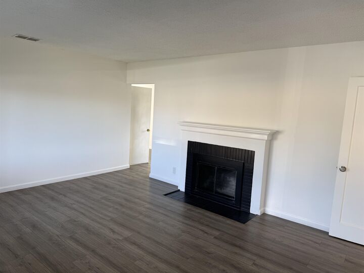 Property Photo:  812 Maine Ave  CA 94804 