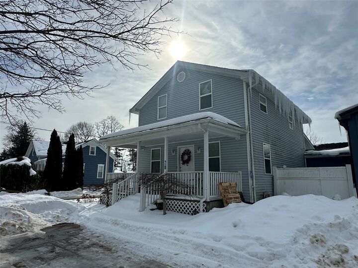 Property Photo:  28 Chestnut Street  PA 16417 