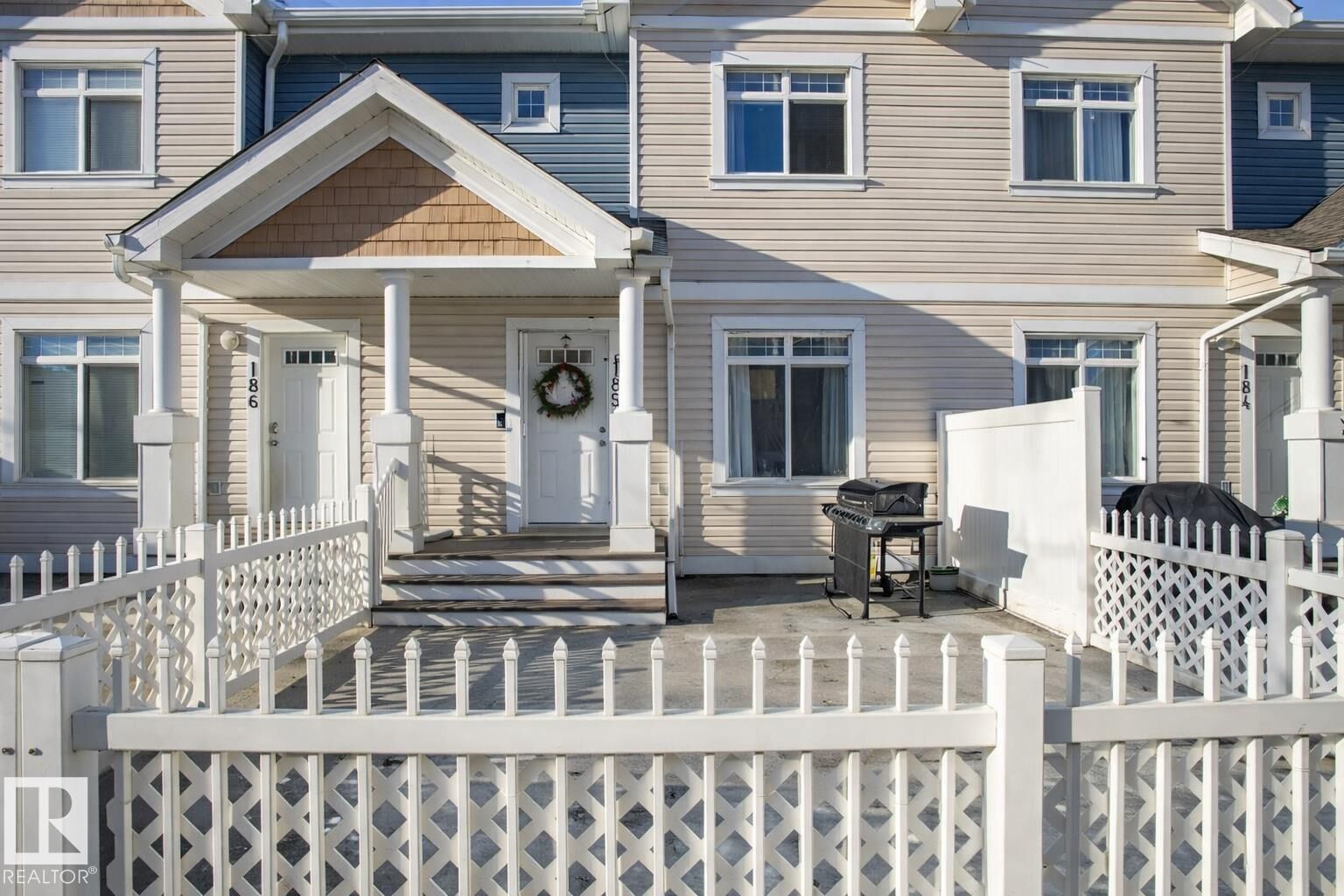 Property Photo: 804 70 St SW 185 AB T6X 0H4