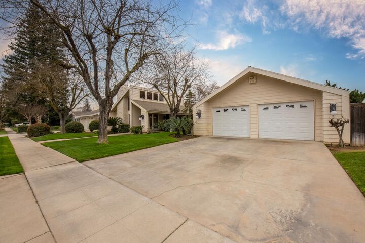 Property Photo:  6271 N Prospect Avenue  CA 93711 