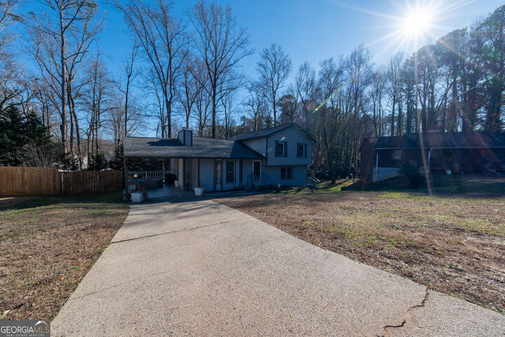 Property Photo: 3000 Creekwood Lane GA 30044