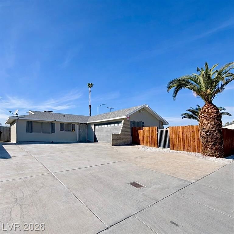 Property Photo: 3825 Syracuse Drive NV 89121