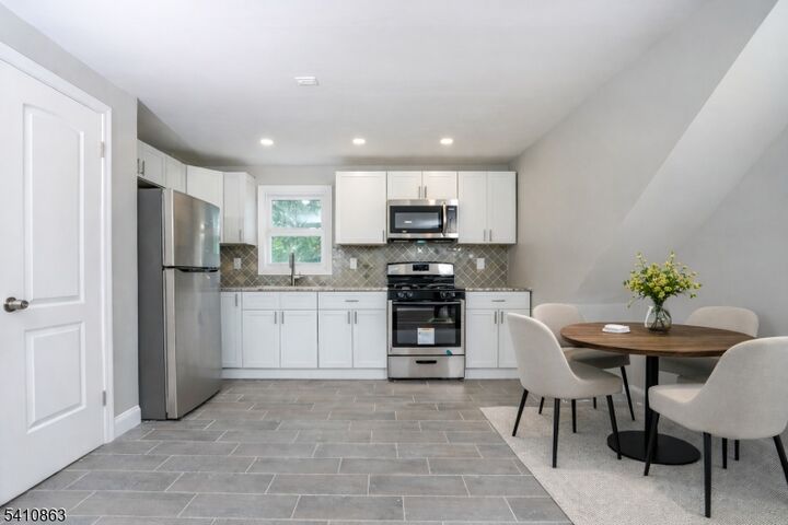 Property Photo:  308 Seaton Ave  NJ 07204 