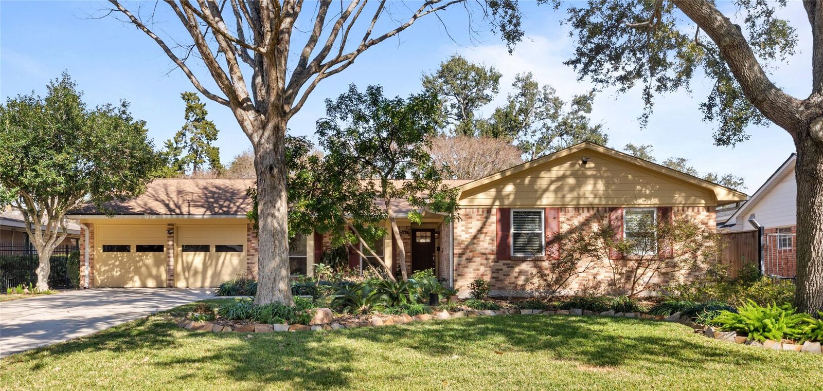 Property Photo:  5630 Sylmar Road  TX 77081 