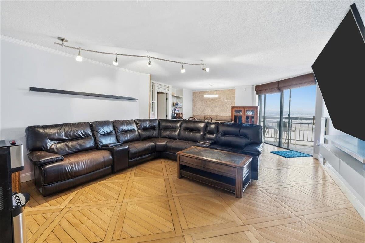 Property Photo:  2208 Harmon Cove Tower  NJ 07094 