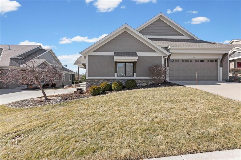 Property Photo: 11576 S Waterford Drive KS 66061