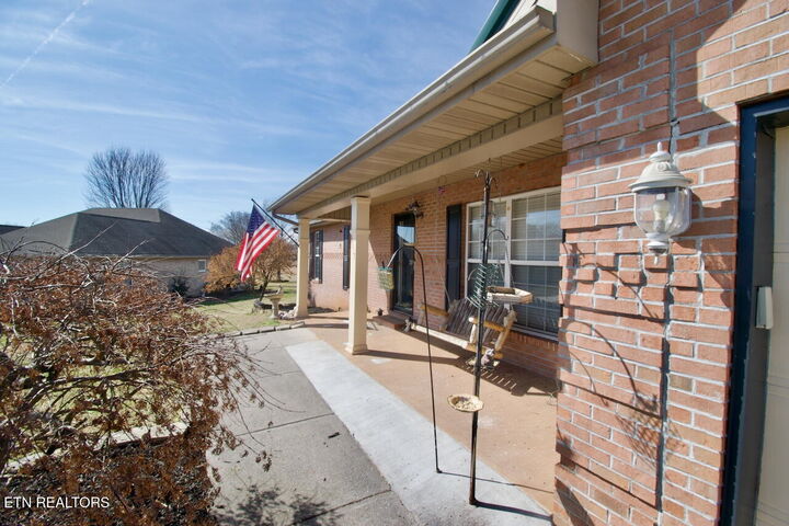 Property Photo: 5517 J Riley West TN 37742