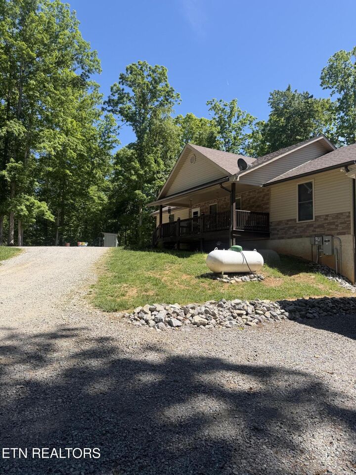 Property Photo:  68 Buffalo Cove Lane  TN 38556 