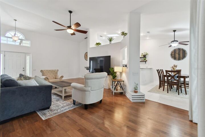 Property Photo:  4327 Murfield Drive E  FL 34203 