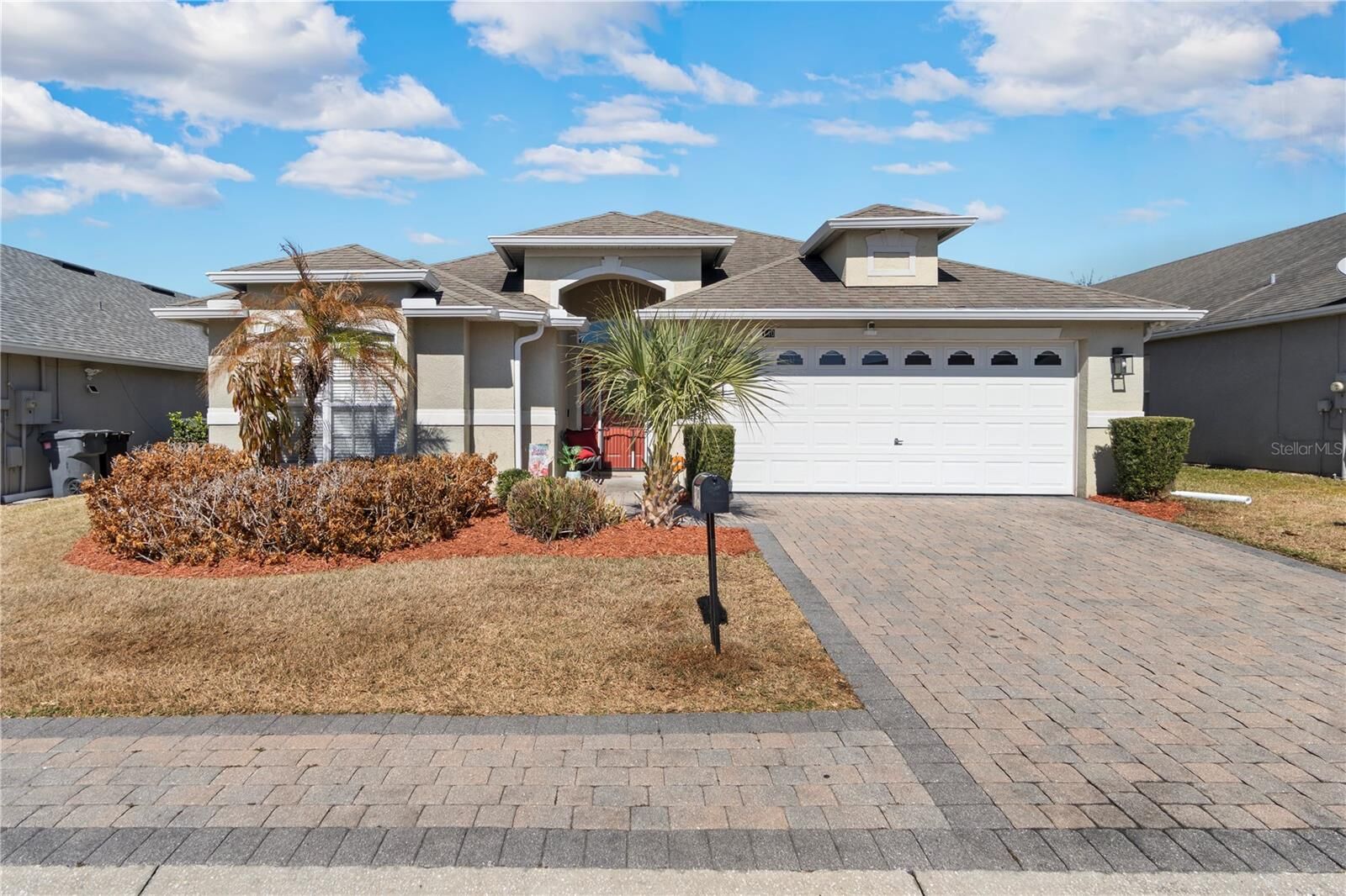 Property Photo:  140 Old Bridge Circle  FL 33897 
