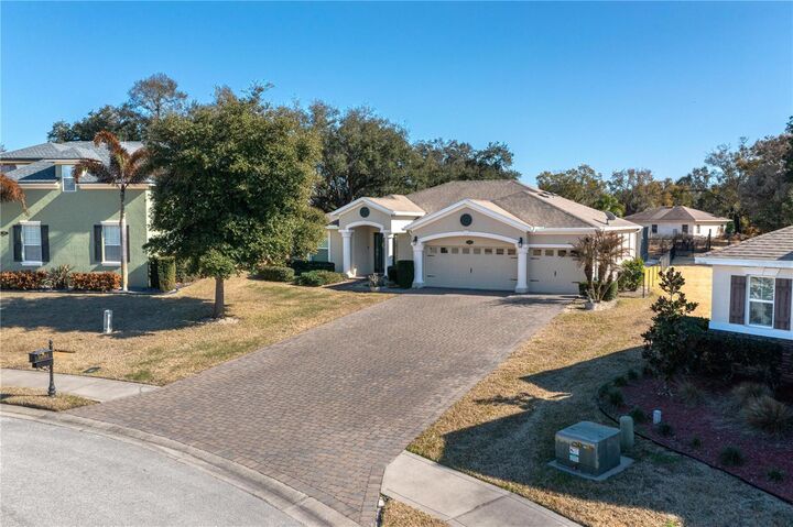 Property Photo:  1051 Lena Run Court  FL 33880 