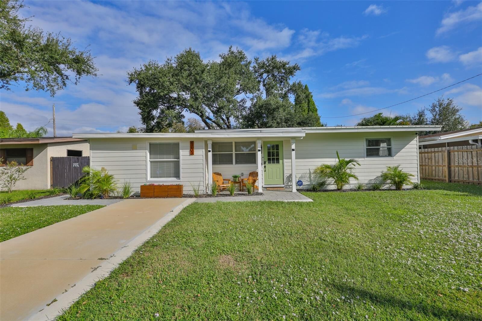 Property Photo:  4703 W Wallace Avenue  FL 33611 