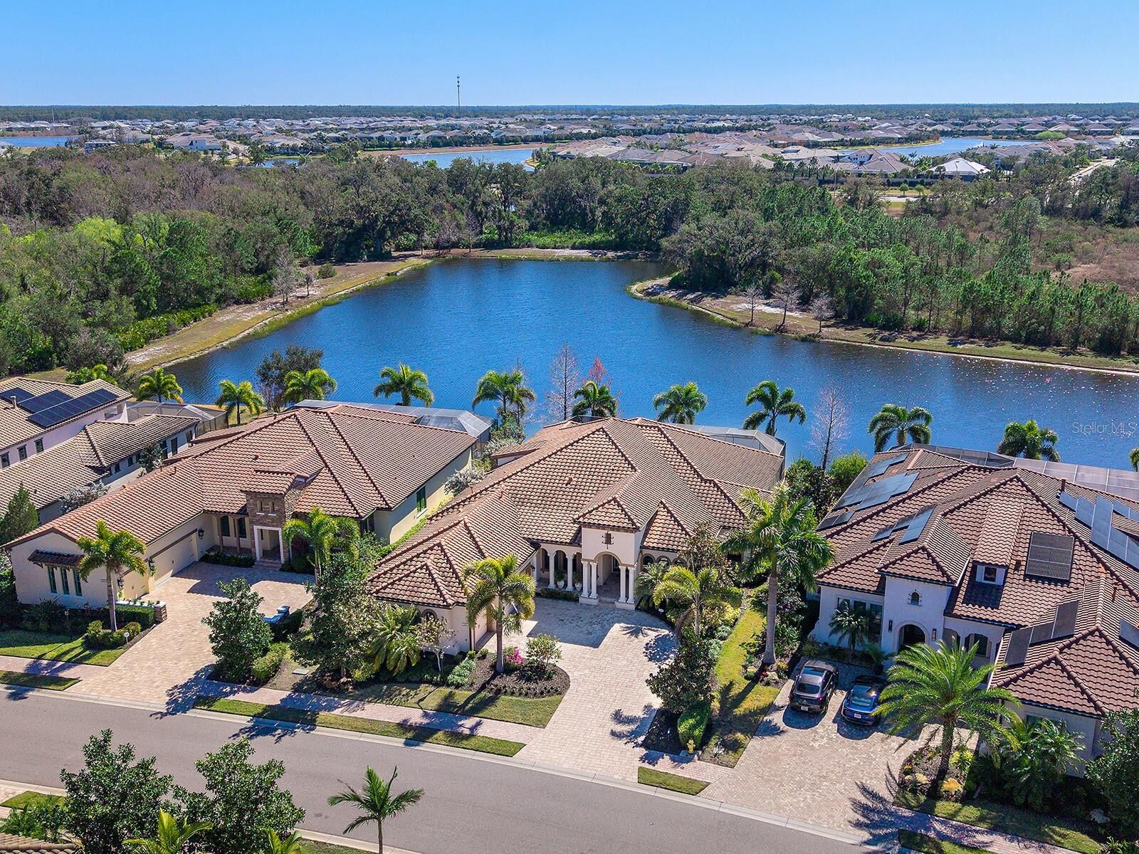 Property Photo: 16818 Berwick Terrace FL 34202