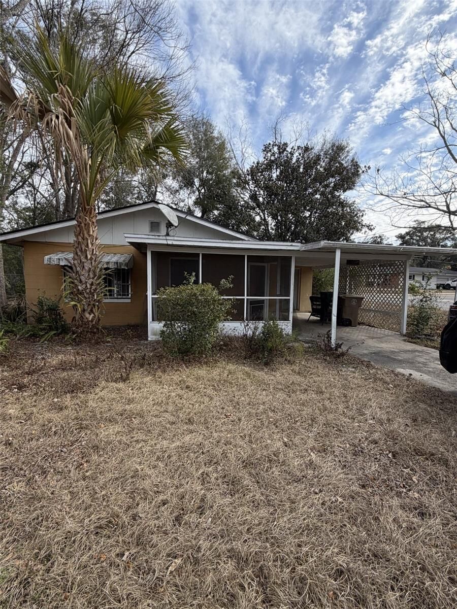 Property Photo: 1401 NW 20th Avenue FL 34475