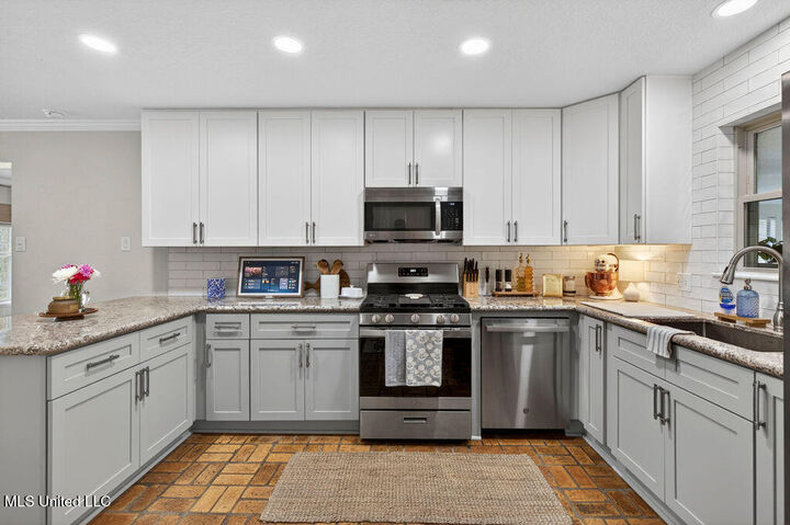 Property Photo:  334 Carter Road  MS 39531 