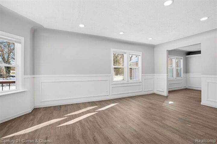 Property Photo:  33805 Orangelawn Street  MI 48150 2633 