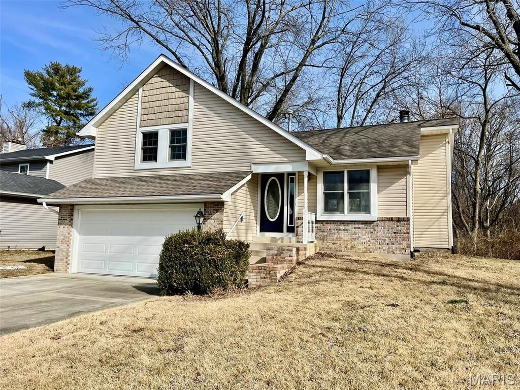 Property Photo:  1306 Jacquelyn Court  IL 62062 