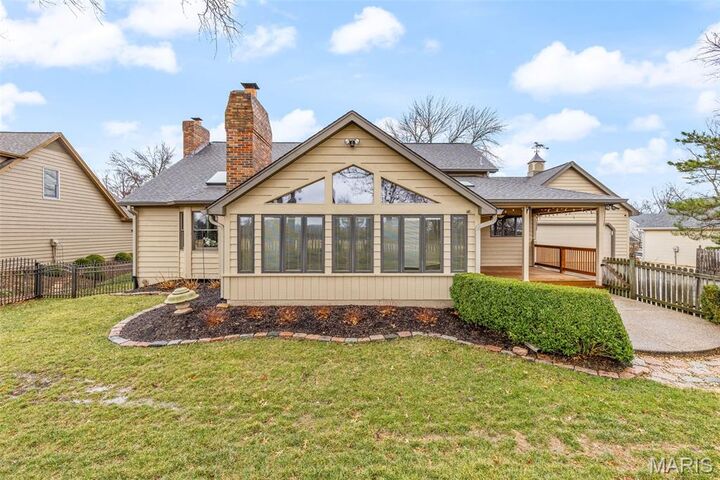 Property Photo:  262 Greenbriar Estates Drive  MO 63122 