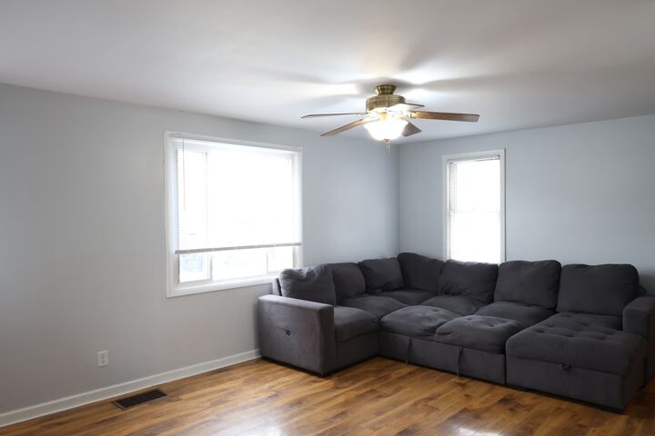 Property Photo: 312 N Center Avenue IL 60915