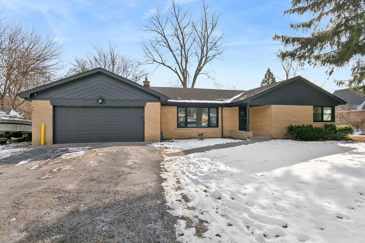 Property Photo:  12323 S 74th Avenue  IL 60463 