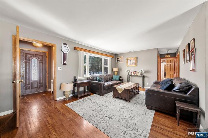 Property Photo:  219 Farview Avenue  NJ 07652 