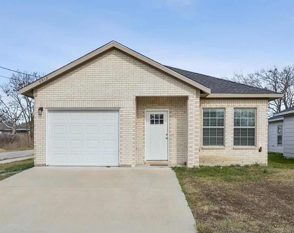 Property Photo:  4912 Pickett Street  TX 75401 