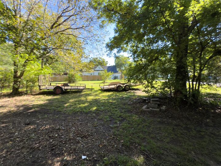 Property Photo: 401 E Orange Street TX 75090