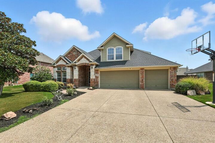 Property Photo:  308 Sandy Cove  TX 76226 