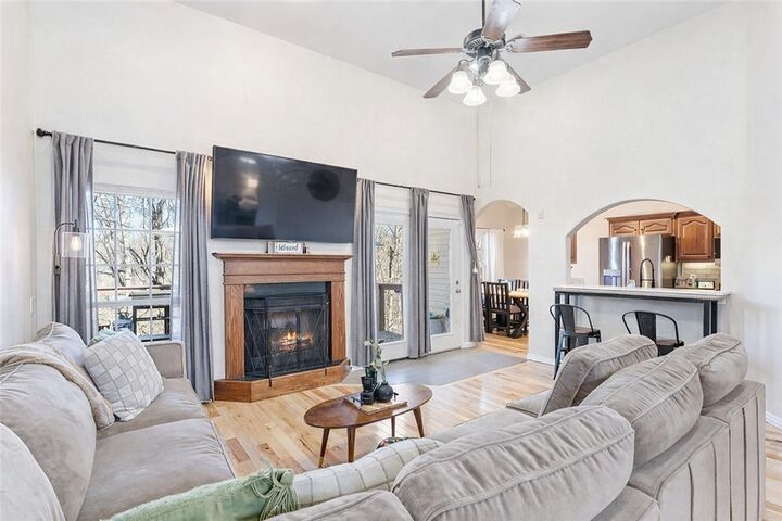 Property Photo:  6 Burns Circle  AR 72714 