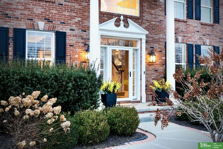 Property Photo:  1711 S 181st Street  NE 68130 