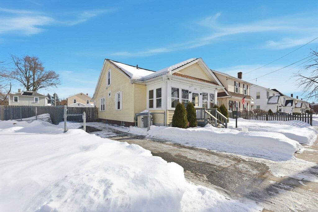 Property Photo:  225 Osborne Ter  MA 01104 