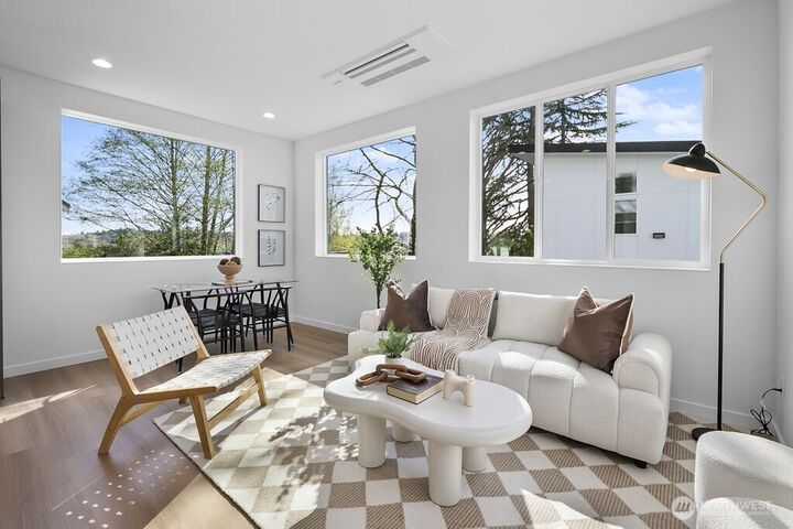 Property Photo:  1806 B  28th Avenue S  WA 98144 