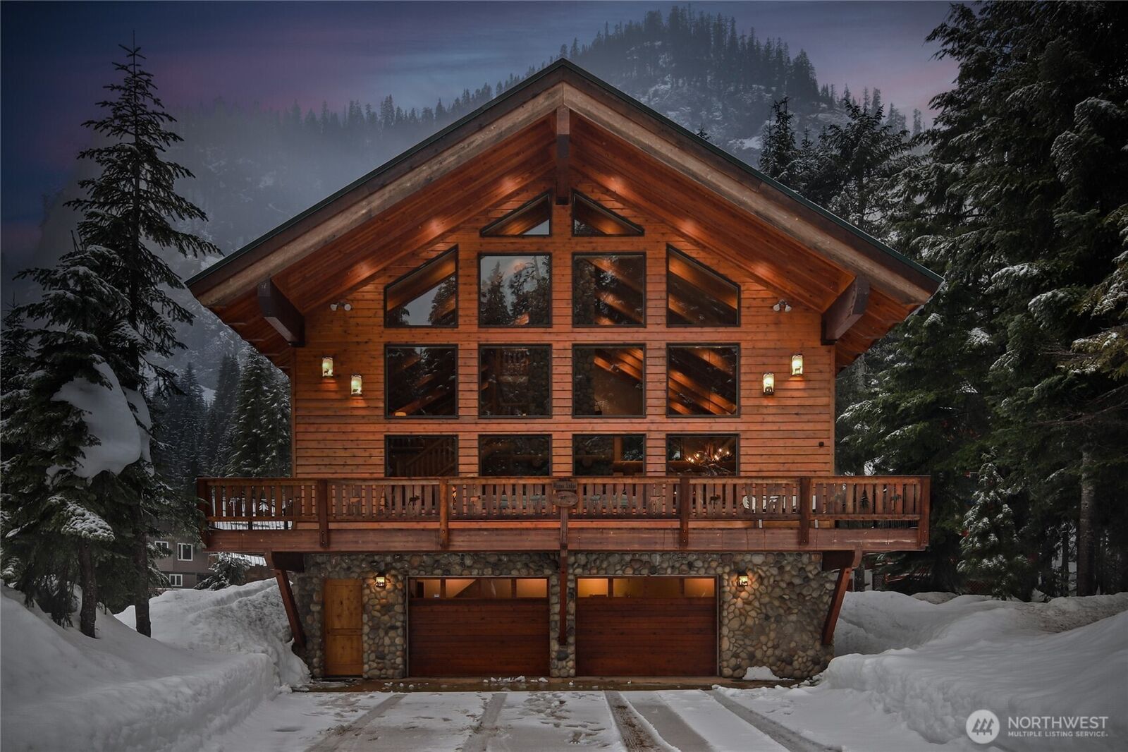 Property Photo:  27  Alpental Strasse  WA 98068 