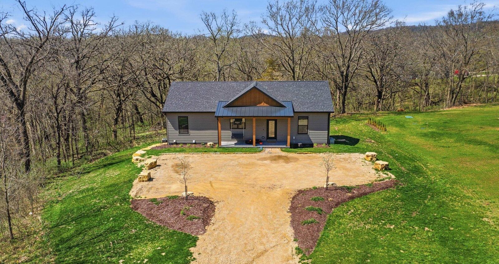 Property Photo: 5 Blue Ridge Court IL 61036