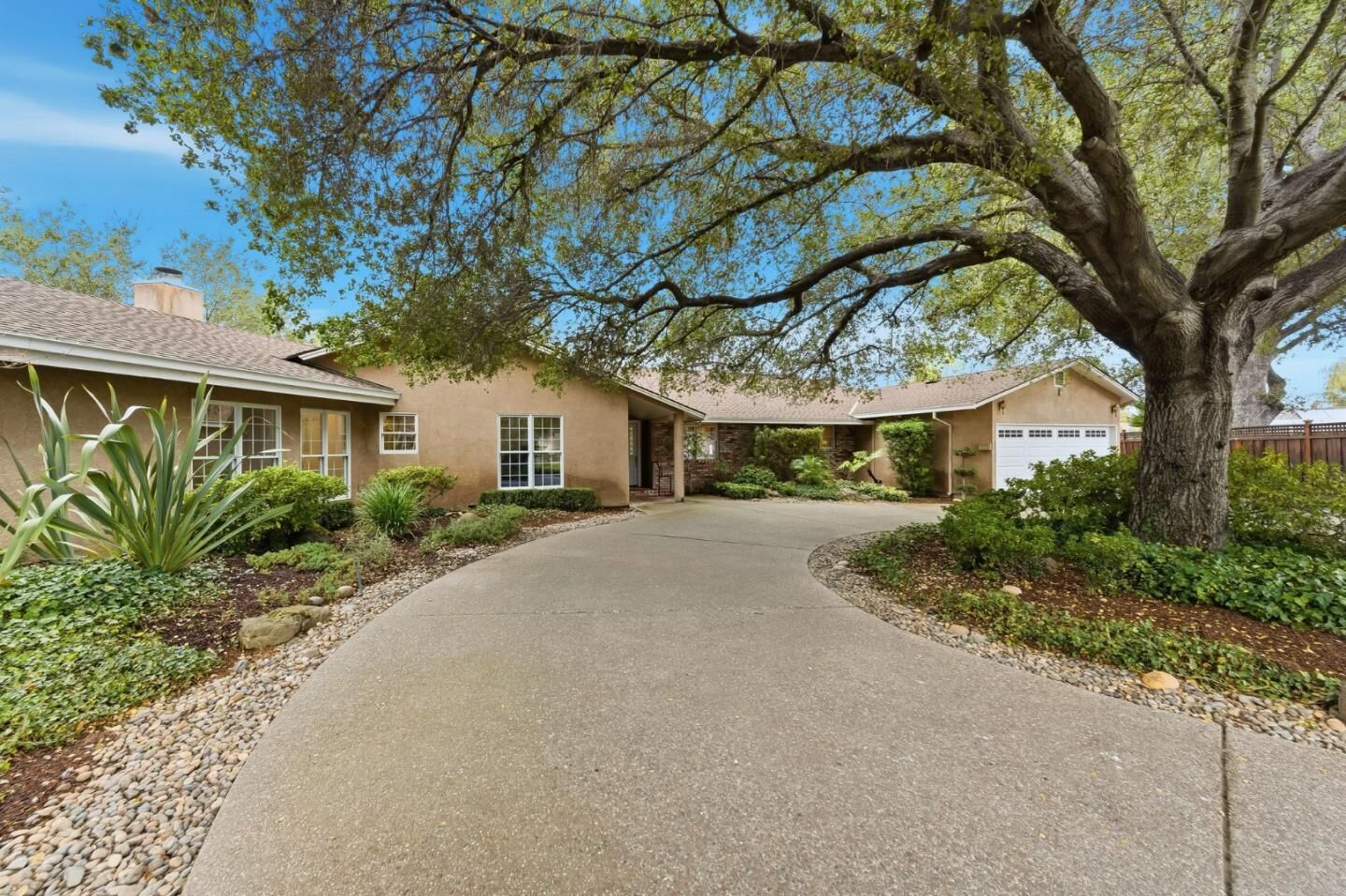 Property Photo:  11915 Shadybrook Court  CA 95070 