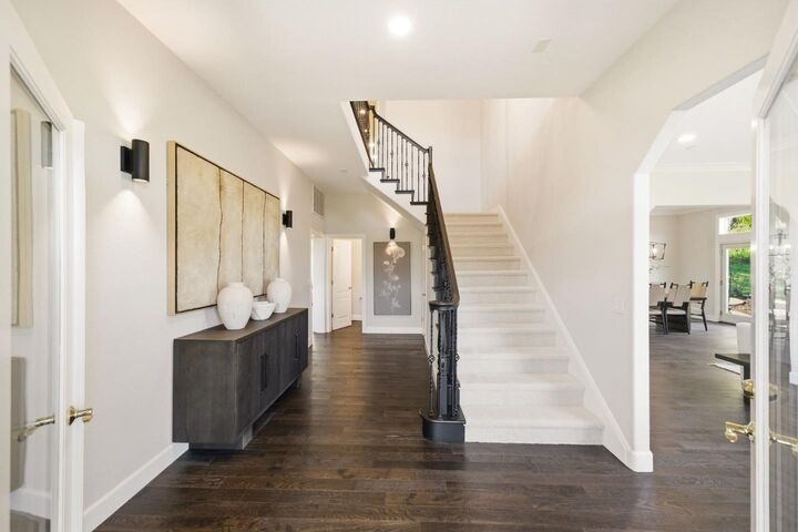 Property Photo:  18400 Lakeview Court  CA 95033 