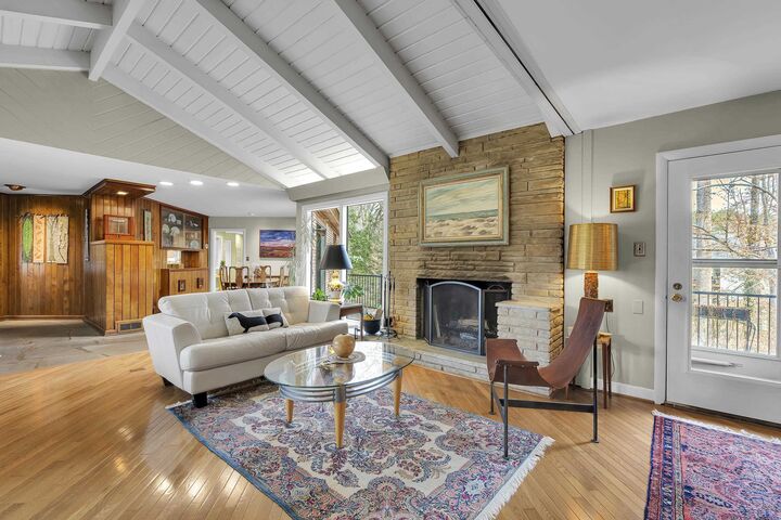 Property Photo:  211 Beechwood Drive  SC 29307 