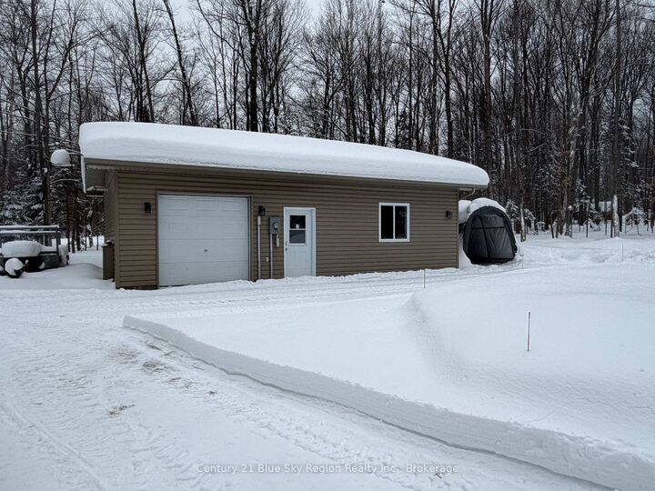 Property Photo: 176 Ski Hill Road ON P0H 1Z0