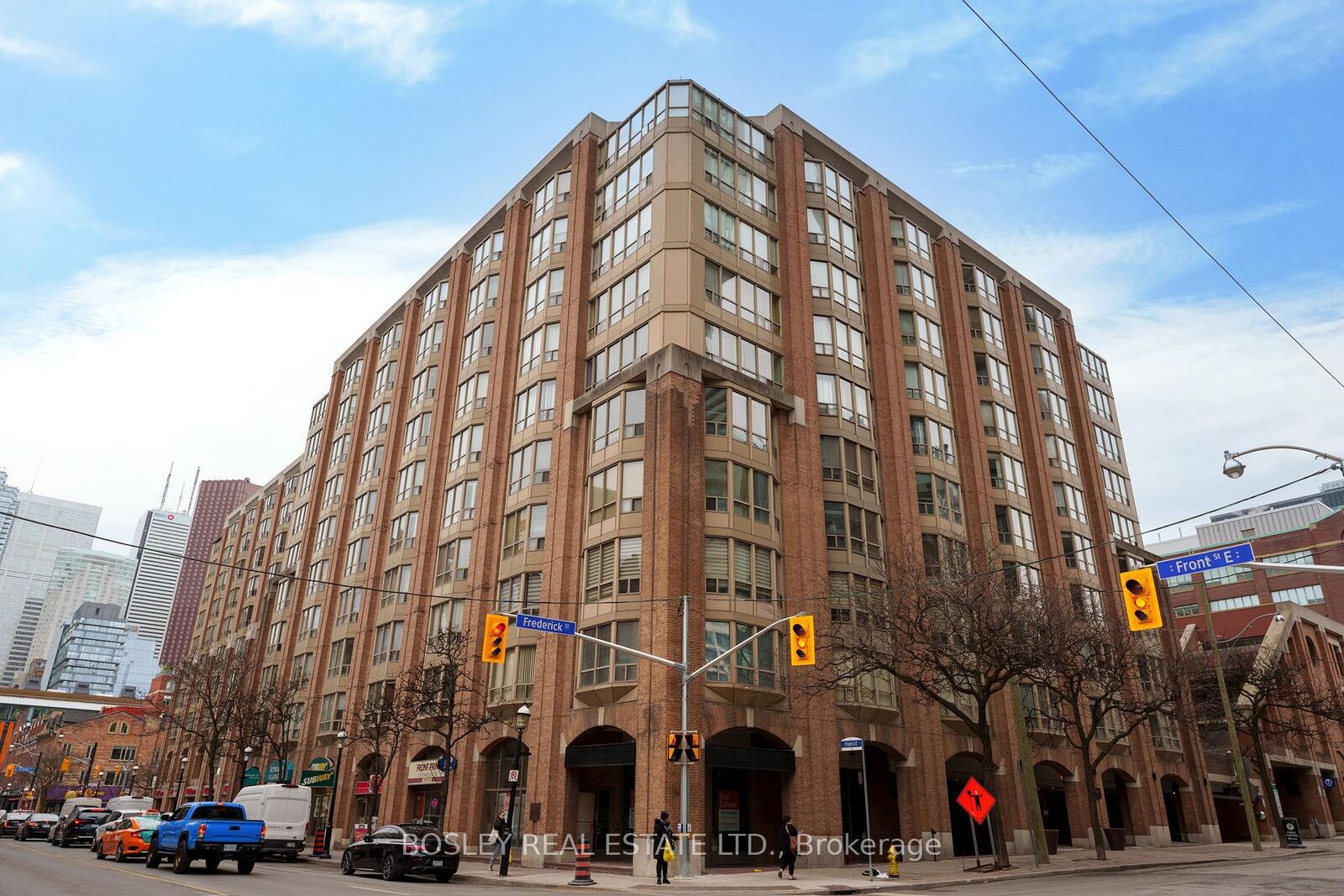 Property Photo: 160 Frederick Street 605 ON M5A 4H9